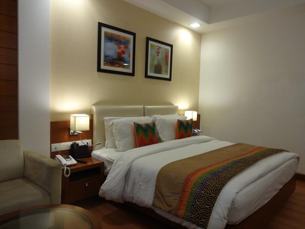 ฟอร์จูน โฮเต็ล พาร์ค ออเรนจ์ สิธาวาลี Hotel Bhiwadi ภายนอก รูปภาพ